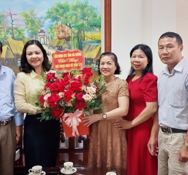 Lãnh đạo Liên minh HTX Hải Dương thăm Công ty Cổ phần tập đoàn Kim Chính nhân ngày Doanh nhân Việt Nam