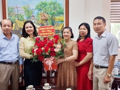 Lãnh đạo Liên minh HTX Hải Dương thăm Công ty Cổ phần tập đoàn Kim Chính nhân ngày Doanh nhân Việt Nam
